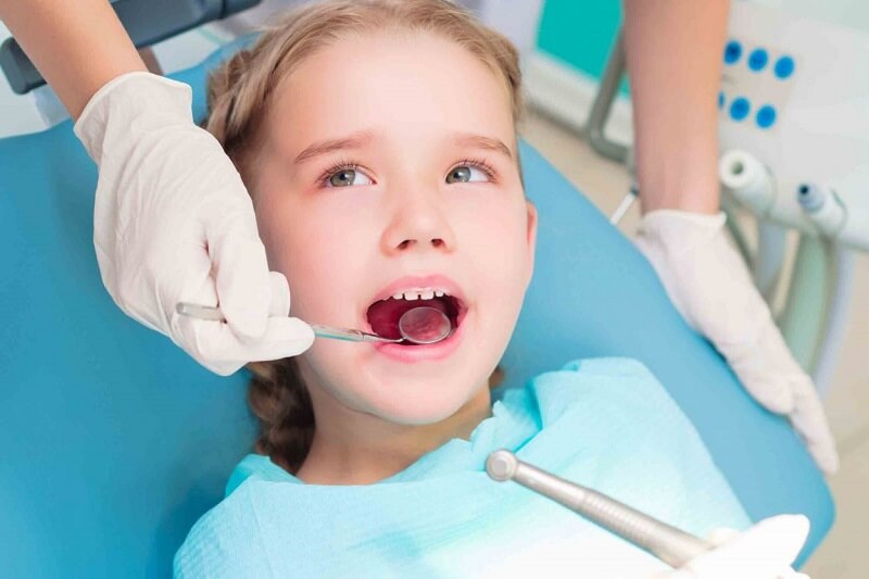 Trẻ em thay bao nhiêu răng? Trình tự thay răng sữa như nào?