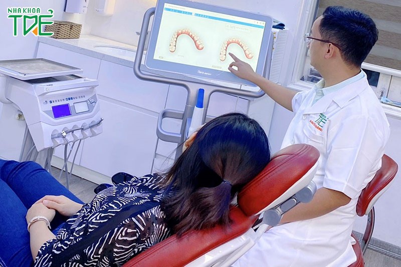 Niềng răng trong suốt chất lượng được thực hiện bác sĩ uy tín và thiết bị công nghệ hiện đại