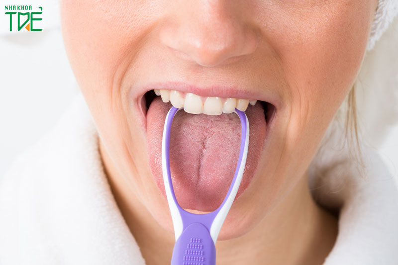 Chải lưỡi đúng cách – Bước vệ sinh răng miệng không thể bỏ qua
