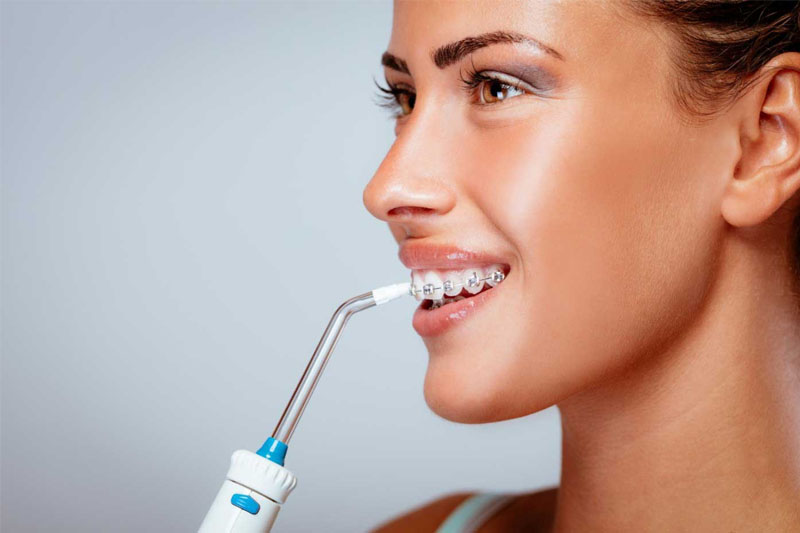 Sử dụng máy tăm nước: Lợi ích tuyệt với đối với sức khỏe răng miệng