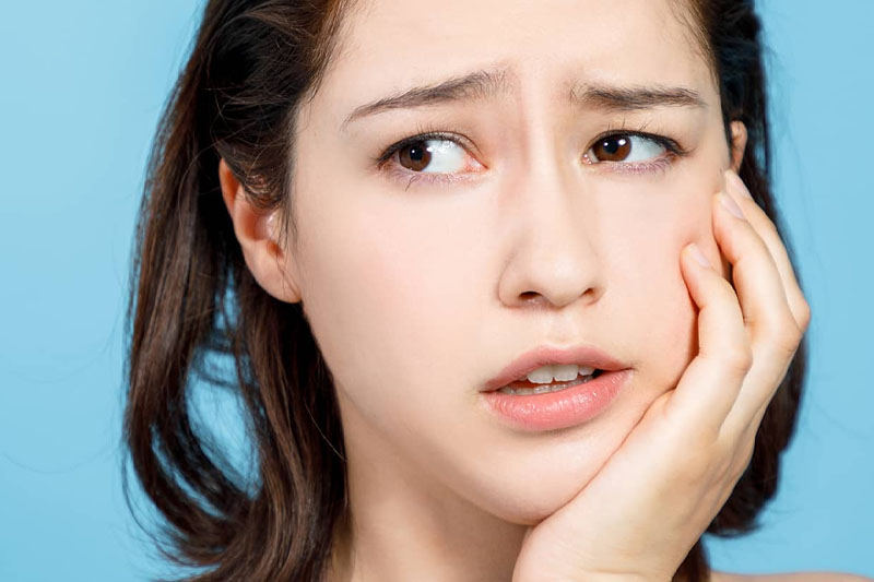 Mọc răng khôn kéo theo các triệu chứng đau nhức, ảnh hưởng đến ăn nhai