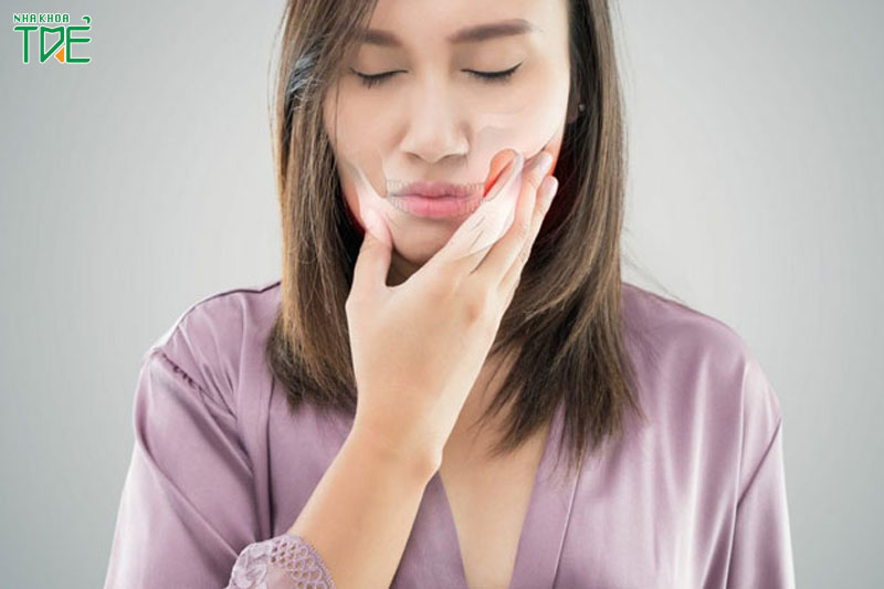 Nhai bị đau quai hàm là dấu hiệu cảnh báo bệnh lý nguy hiểm?
