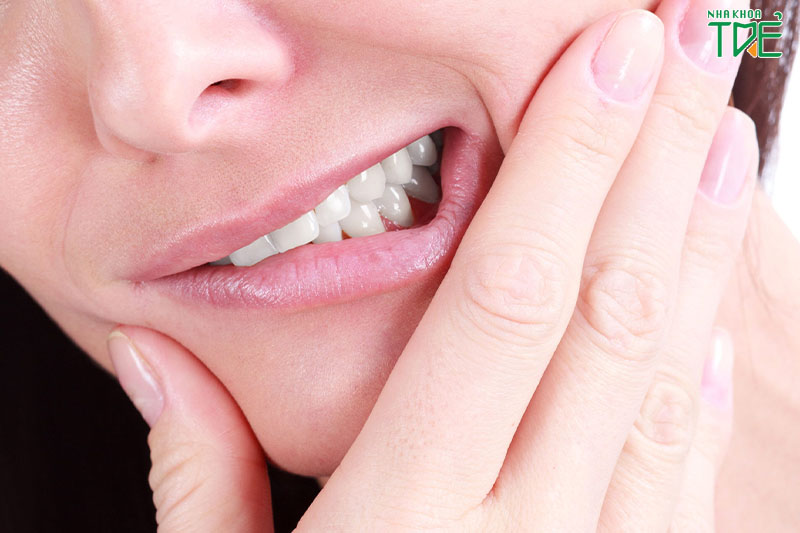 Răng khôn mọc lệch gây đau nhức dai dẳng