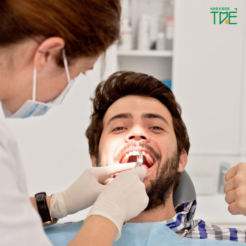 Nhổ răng số 4 có ảnh hưởng gì? Cần làm gì sau nhổ?